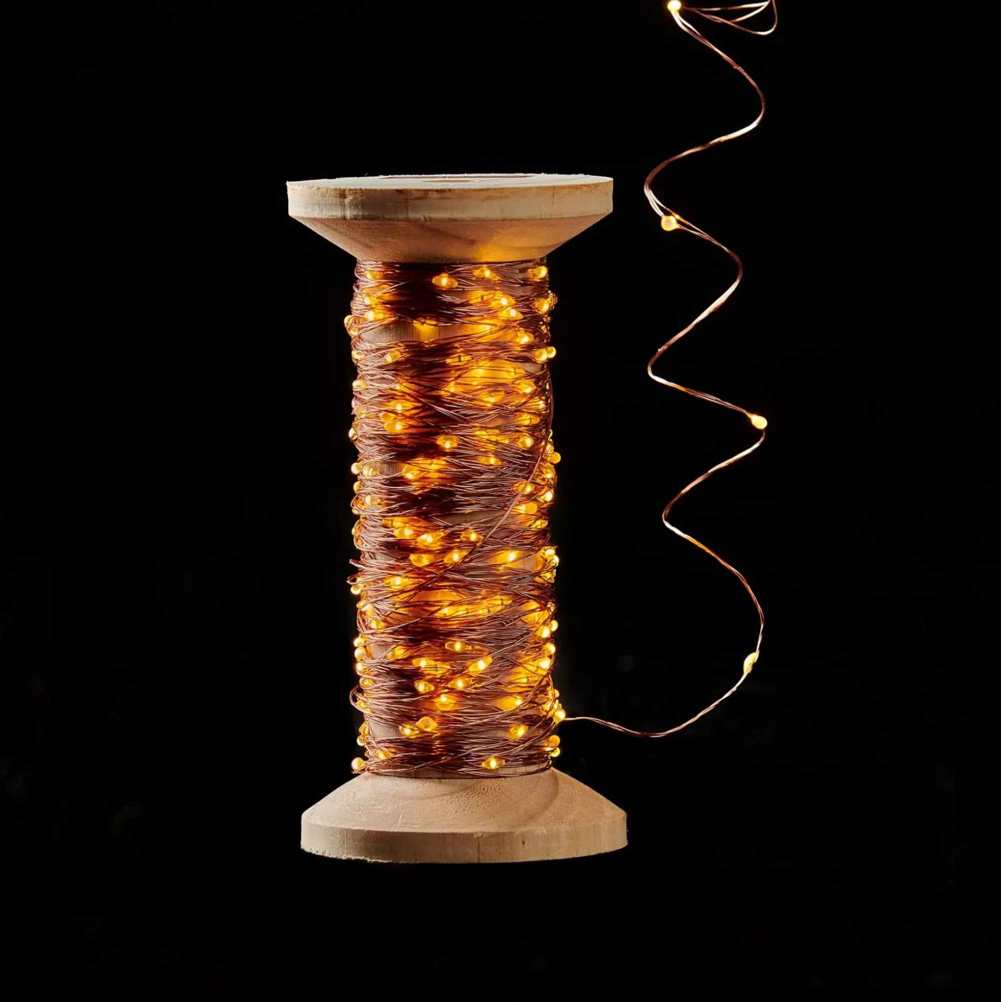 CASA Elli Guirnalda Cobrizo Online