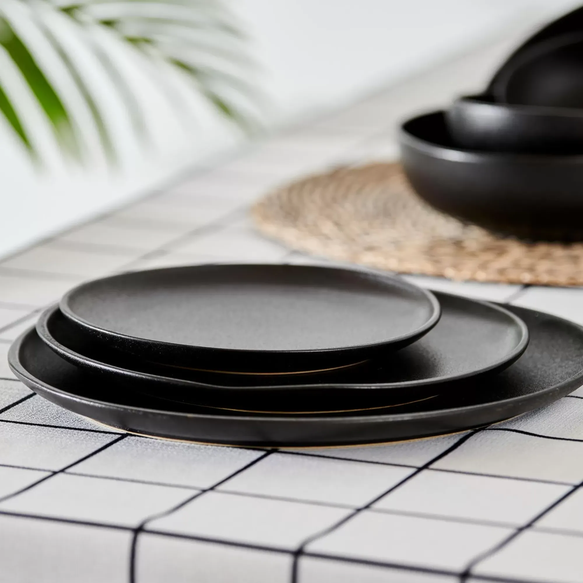 CASA Magma Plato Negro Best Sale